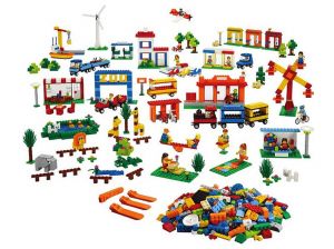 Городская жизнь Lego Creative 9389 (4+)