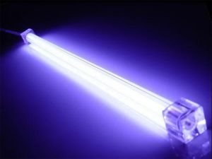 Ультрафиолетовый светильник Blacklight 40 (708х32мм)